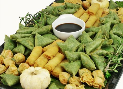 Asia-Fingerfood-Fruehlingsroellchen