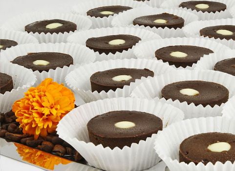 Kaffe-Toertchen-Fingerfood-Suess