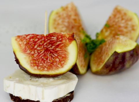 Ziegenkaese-Feigentaler-mit-Deko